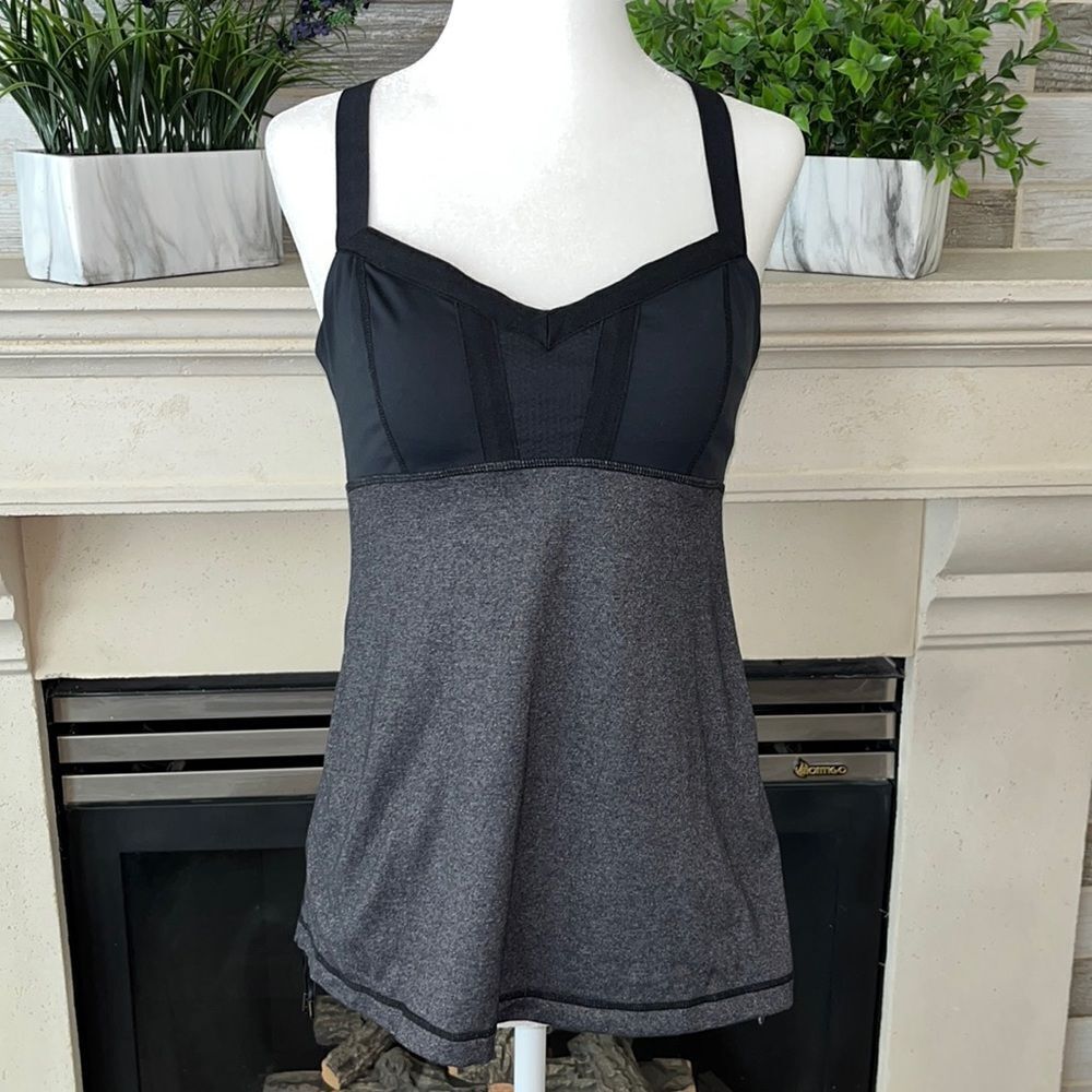 Lululemon Cross Strap Tank Size 8